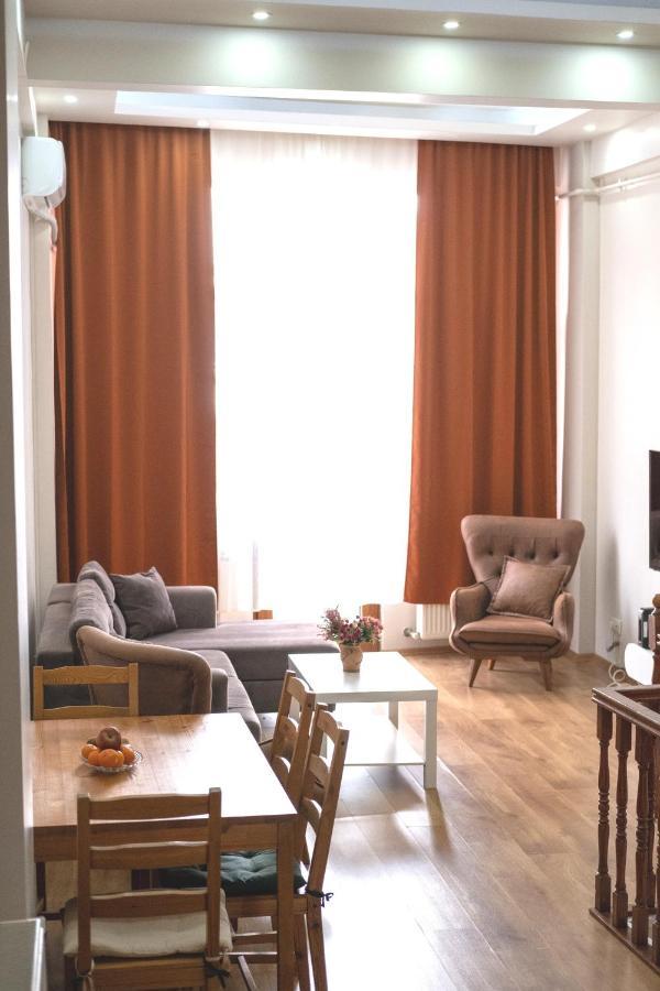 דירות איסטמבול Garden Duplex With Netflix Close To Taksim,Bomonti מראה חיצוני תמונה