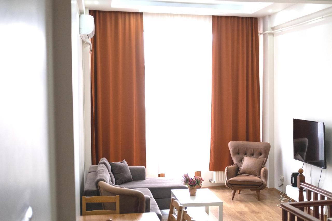דירות איסטמבול Garden Duplex With Netflix Close To Taksim,Bomonti מראה חיצוני תמונה