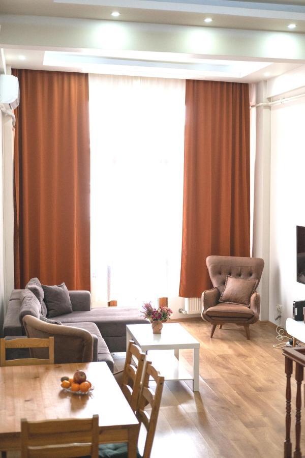 דירות איסטמבול Garden Duplex With Netflix Close To Taksim,Bomonti מראה חיצוני תמונה