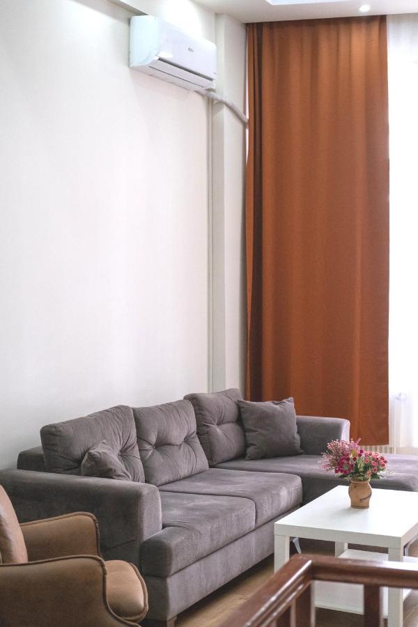 דירות איסטמבול Garden Duplex With Netflix Close To Taksim,Bomonti מראה חיצוני תמונה
